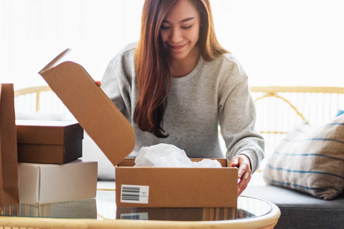 Local Artisans Embrace Niche Subscription Boxes to Enhance Sales Channels