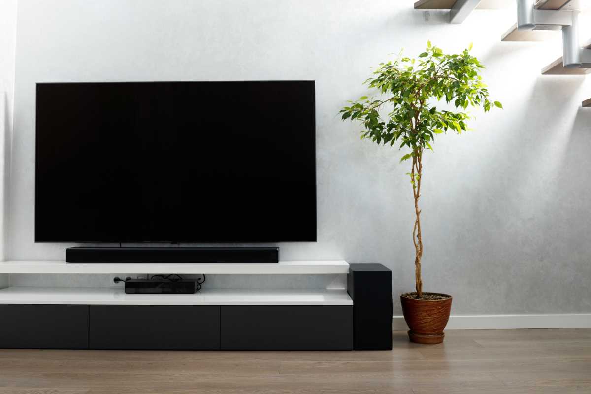 How to Embrace Minimalist Living While Sharing a Community Space